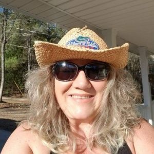 Meet your Posher, Diane